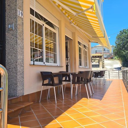 Hostal Playa Atlantica Hotel Louro Bagian luar foto