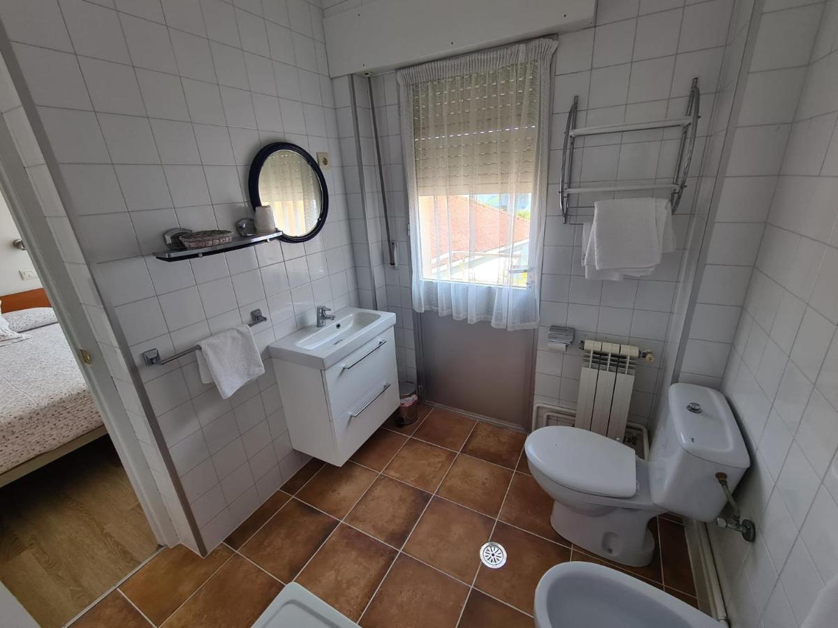 Hostal Playa Atlantica Hotel Louro Bagian luar foto