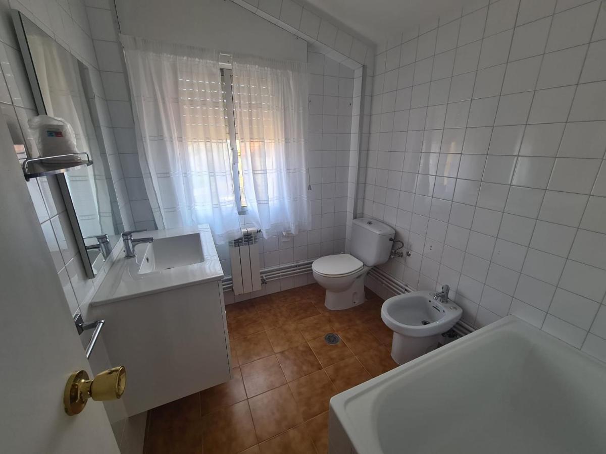 Hostal Playa Atlantica Hotel Louro Bagian luar foto