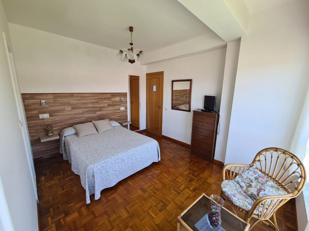 Hostal Playa Atlantica Hotel Louro Bagian luar foto