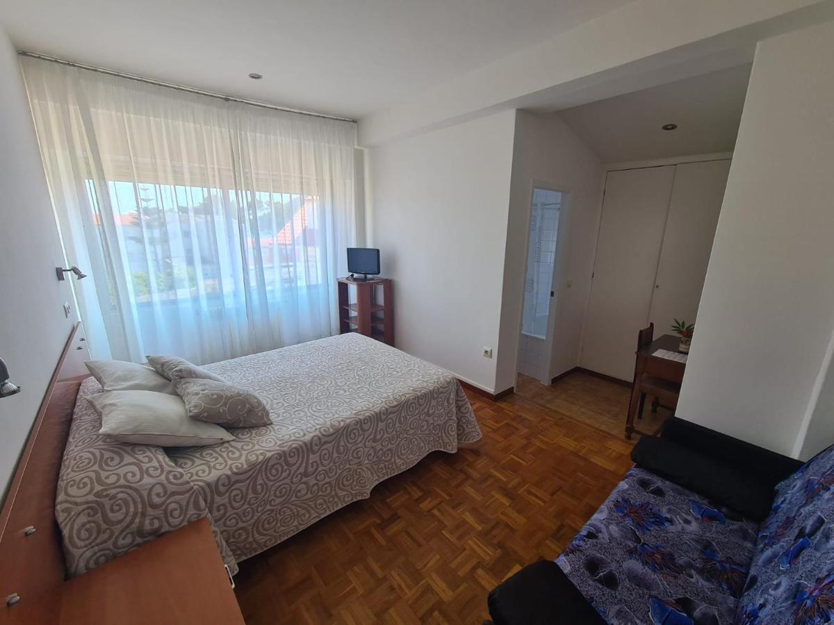 Hostal Playa Atlantica Hotel Louro Bagian luar foto