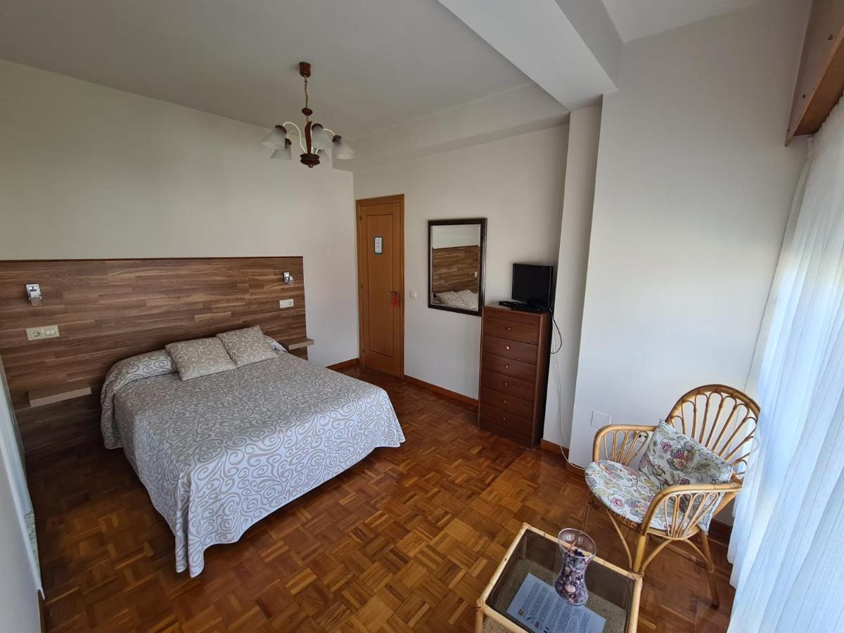 Hostal Playa Atlantica Hotel Louro Bagian luar foto